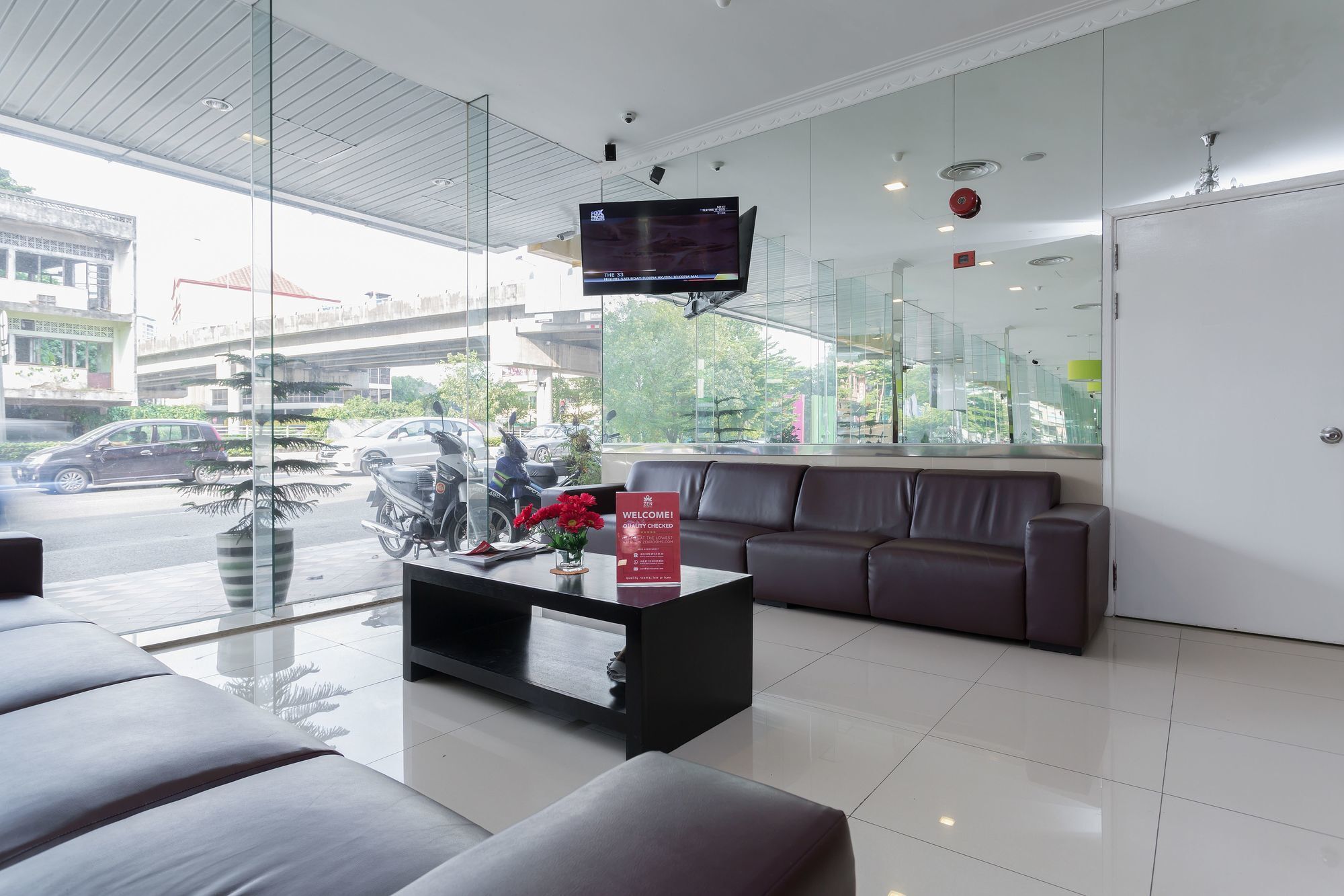 Zen Rooms Basic Sentul Куала-Лумпур Экстерьер фото